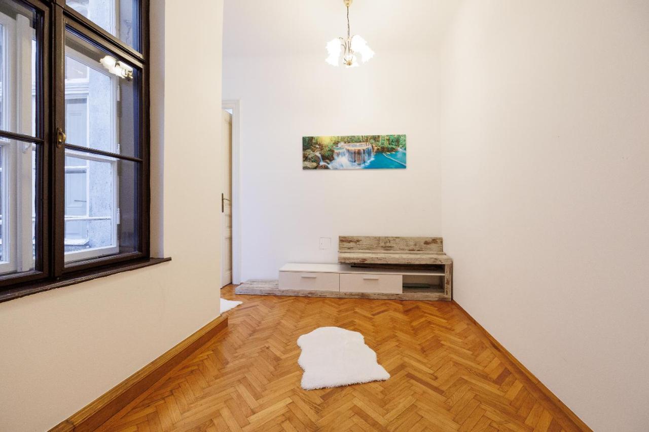 Central Apartment - Private Sauna Vienna Exterior photo